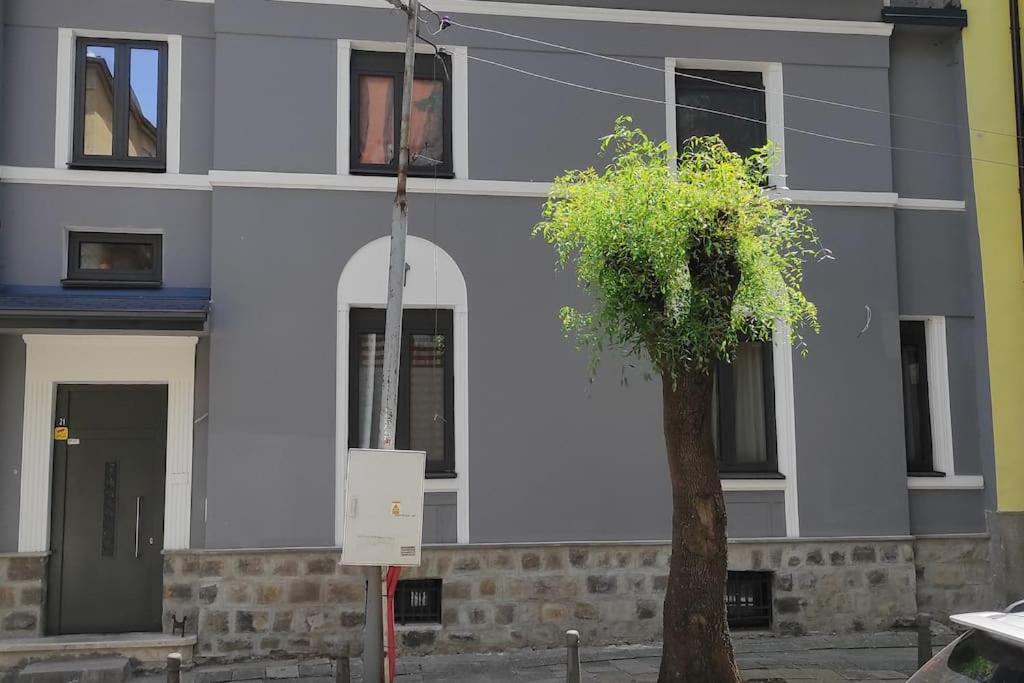 A Lovely 2 Bedroom Apartment In The Heart Of Sofia Sófia Exterior foto